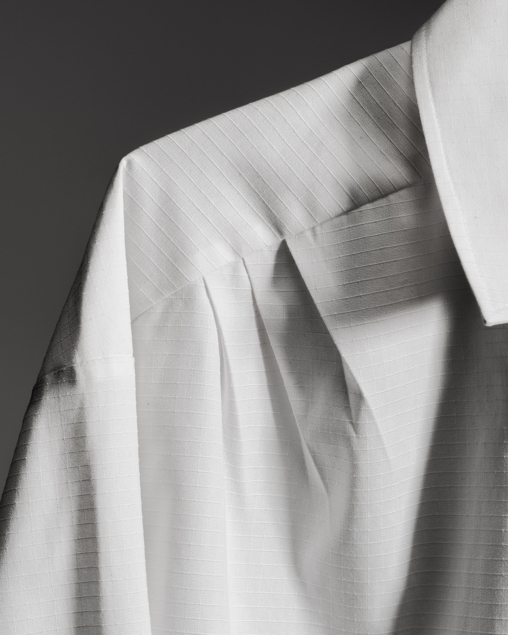 Signature Ripstop Pleated Shirt - Salt
